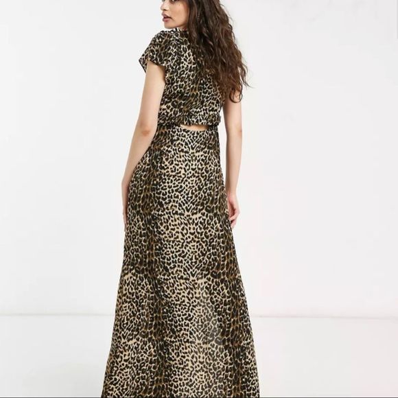 ⭐️Host Pick⭐️ 🆕 Oasis: US 8/UK 12: Leopard Print Midi Dress - Picture 10 of 15